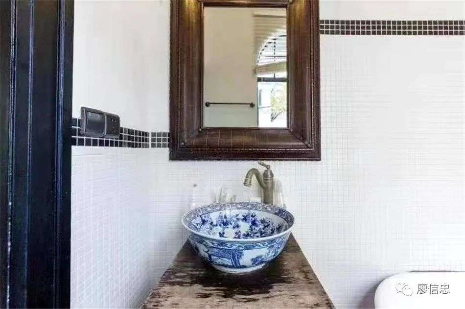 上海老洋房只分两种味道：霉味和钱味