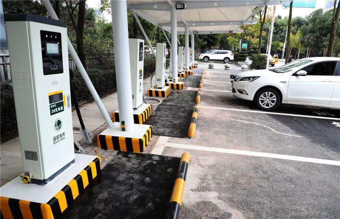 充电桩这么好的生意，为什么没人做