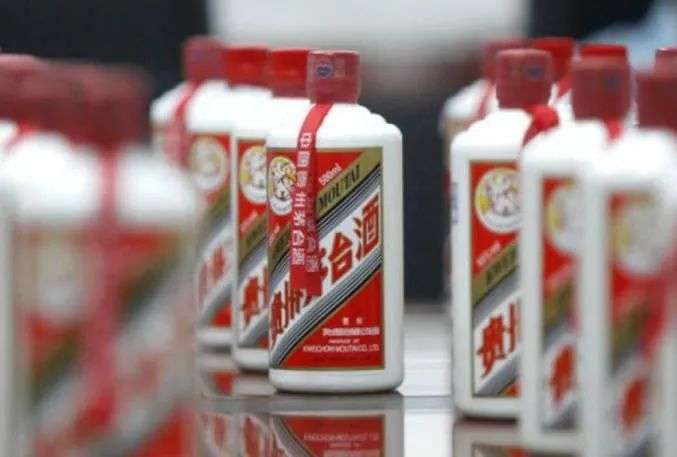 年轻人的酒桌为什么容不下一瓶茅台