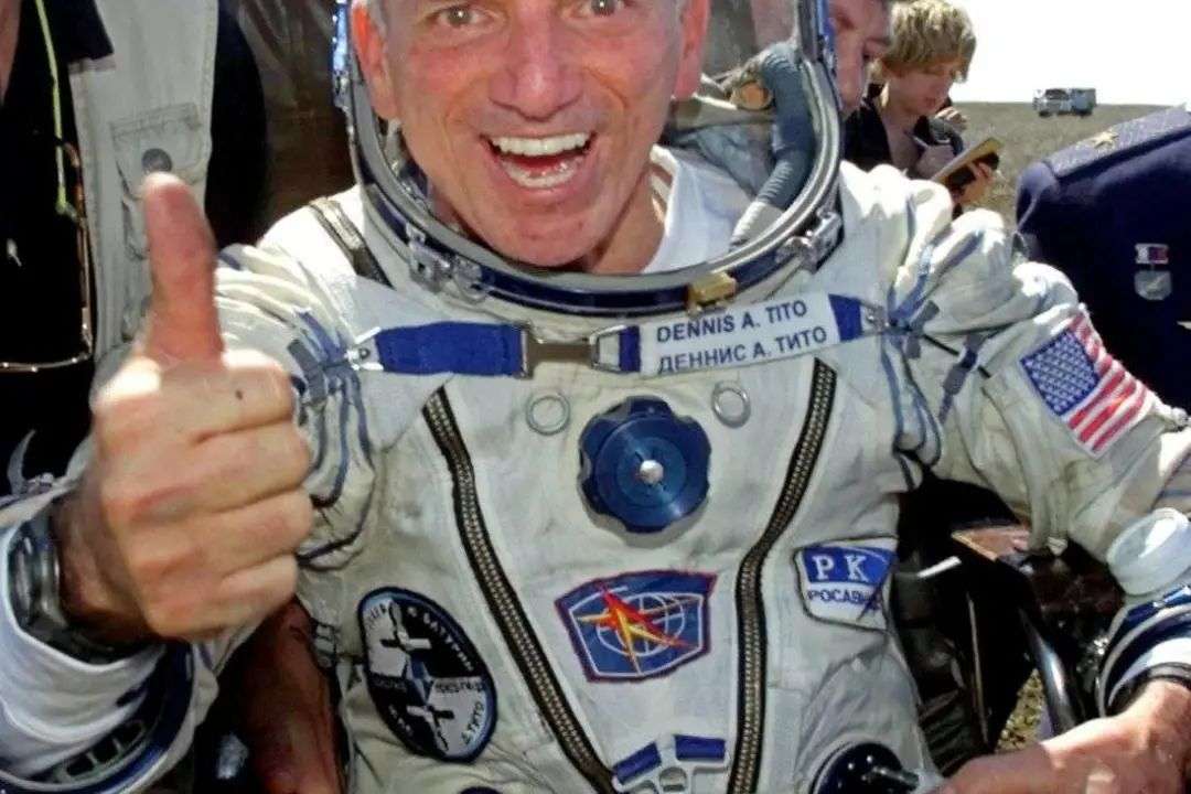 Dennis Tito,dennistito 美国富商丹尼斯99蒂托(dennis tito)就曾在 2001 年花费 2000 万
