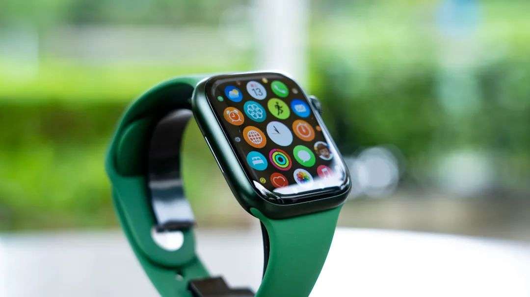 apple02watch02series02702体验这次的屏幕大有用途