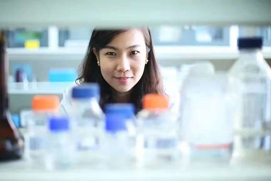 豪思生物创始人栗琳博士我们依然需要鼓励女性去做所有自己想做的事