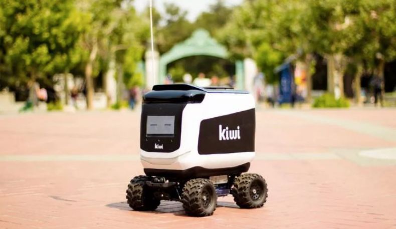Just hire labor as AI? Campus take-out robots are remote manual manipulation