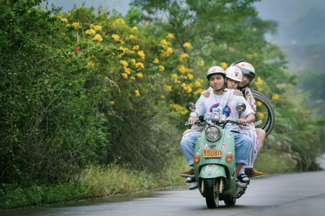 当电影遭遇“三人成虎”