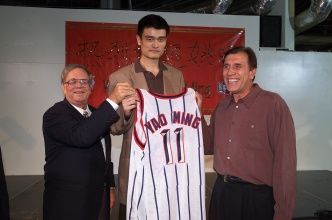 不了解NBA中国的这几十年,你不会知道莫雷坑了多少人