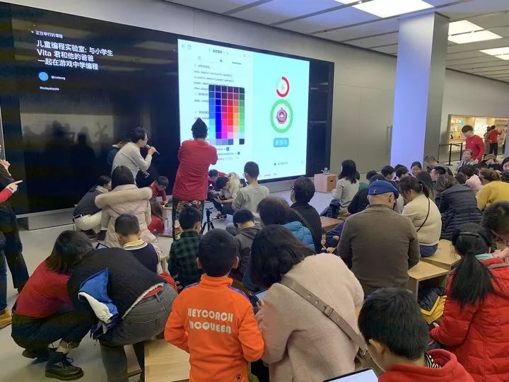 8 岁收获 B 站百万播放量,他靠的是在 iPad 上教你编程