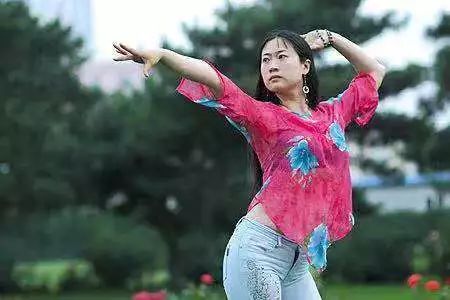 æµéæ¶ä»£çç½çº¢ï¼å°æ°ææ ¹æ³¥åï¼å¤æ°æ²¦ä¸ºæµ®è