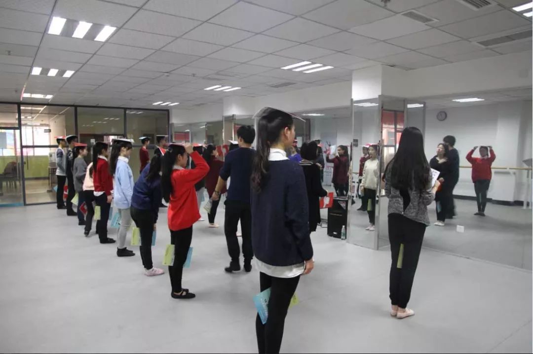 “前几年吃的亏现在都在回馈我”，9个散落人间的真实创业者故事