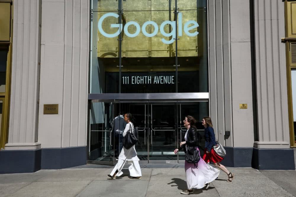 Leaving tedious California: The tech giants have turned New York into a