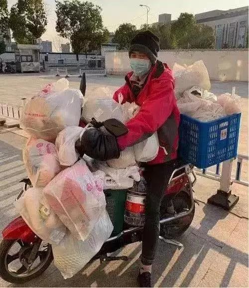 機器人來敲門，美國如何做到“零接觸”送貨