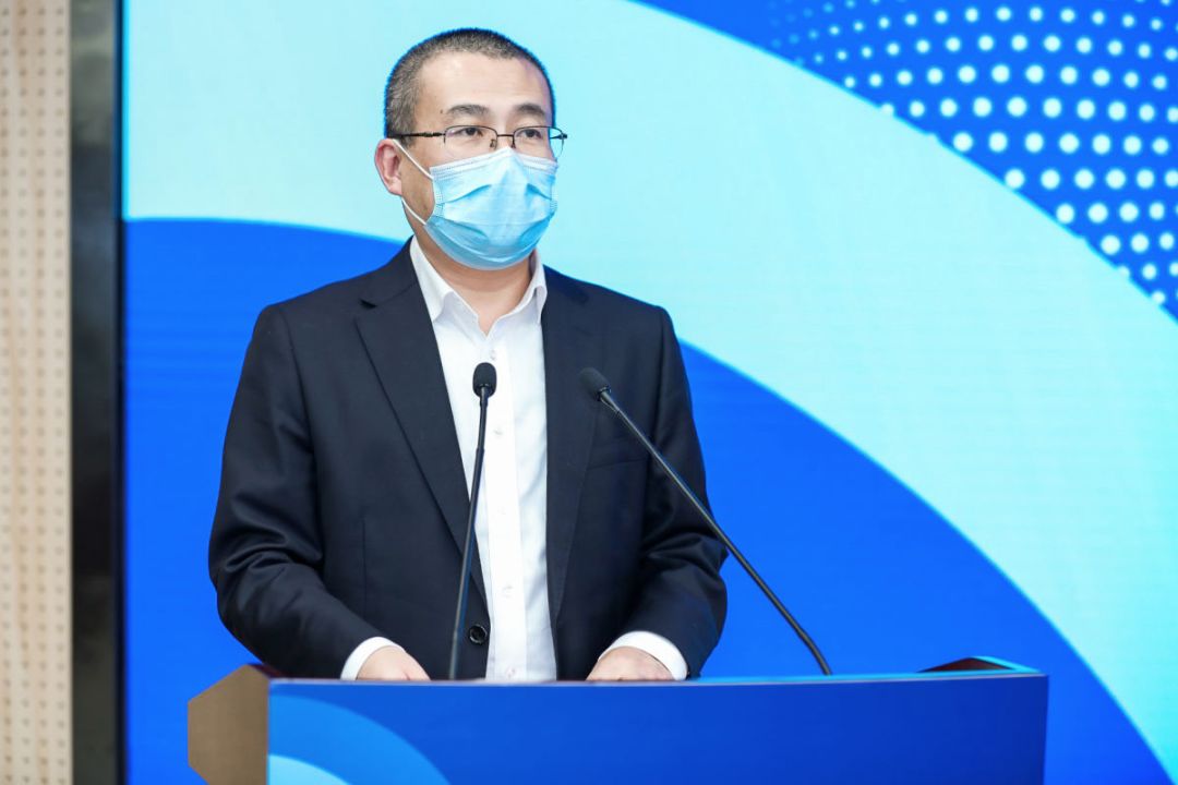 首场云上西湖峰会50万+在线，&ldquo;评委团&rdquo;引爆比心弹幕