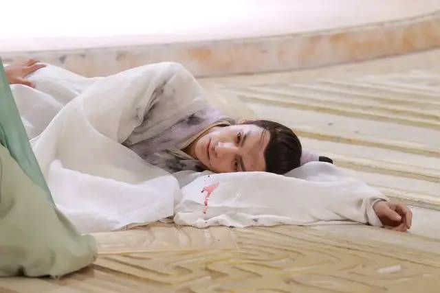 国产剧狗血“新三宝”: 父母作，美强惨，洗白好