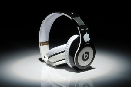 苹果可能以 32 亿美元收购耳机及音乐流媒体产商 Beats Electronics