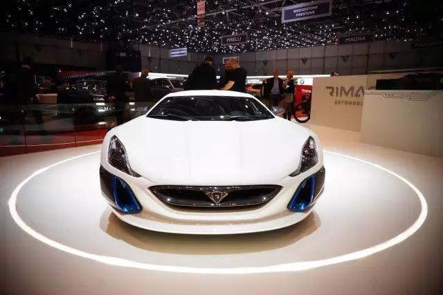 Rimac 设计负责人：电动超跑是如何「炼成」的？