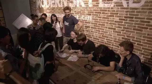 户外大型音乐节持续火爆，可发生在城市场景里的小型音乐节是下一个增长点吗？