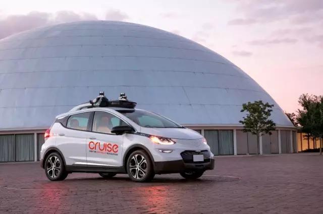 全球首款量产无人驾驶汽车发布，通用汽车抢滩L4