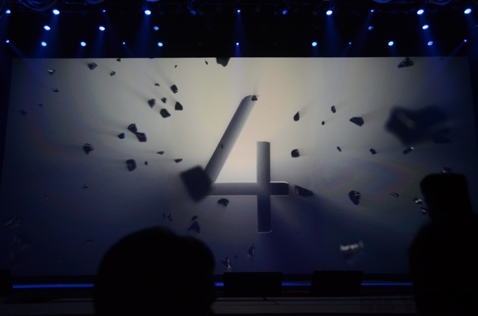 Samsung Galaxy S4发布会实录：野心勃勃想做“生活伴侣”的S4，推出双镜头拍摄、Air View悬浮预览、眼动跟踪等功能