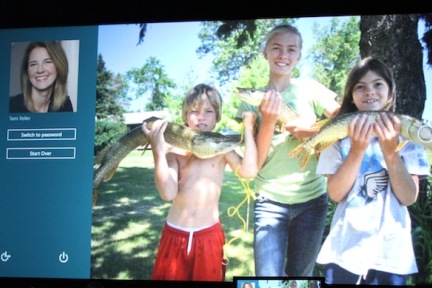 微软CES展示Windows 8新特性 -- 图片解锁