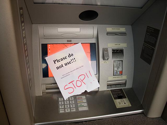 8点1氪晚间版请叫我雷锋哔