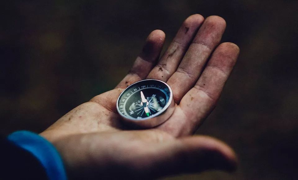 那些善于当机立断的人，最后都成了职场赢家