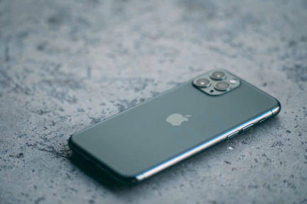 iPhone 11中国市场热卖，苹果全球销量或将在第四季度超越华为