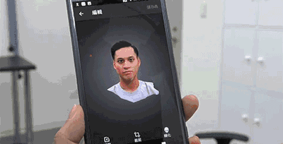 除了iPhone X还可以关注一下索尼，在手机上实现了3D扫描