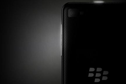 RIM官方首次发布下一代手机BlackBerry 10照片