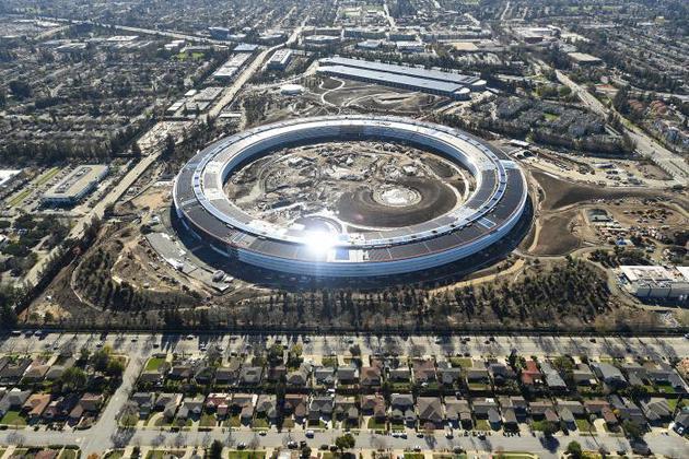 苹果新总部为何迟迟不能交付？因为要像生产iPhone那样建造“太空船”