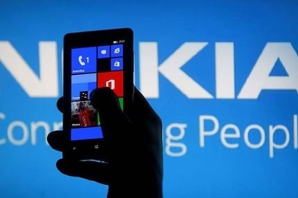 从向OEM厂商发放Windows使用权成就10年霸业，到买下诺基亚谋求软硬件整合，微软走上了苹果一直在走的道路