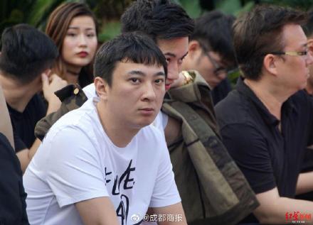 科技神回复丨小米把电饭煲卖到日本，网友：这简直就是把煤拉到山西大同去卖