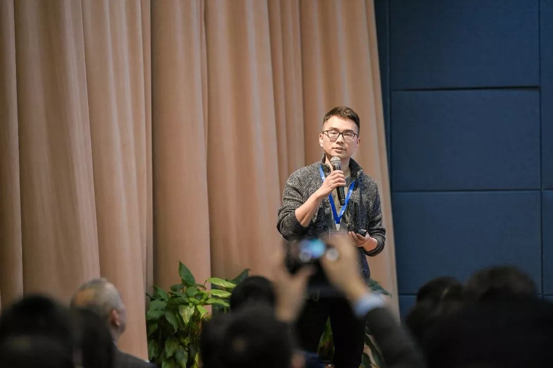 “南京海外校友创新服务中心 2019人工智能与大健康创投峰会”成功举办！