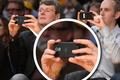 黑莓总裁Heins看湖人队比赛拿出手机拍照，BlackBerry 10 新设备意外曝光