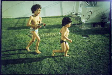 复刻回忆：Lomography智能相机胶卷扫描器用手机app将往日底片数字化