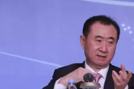 万达这10亿美元，想花也花不出去了