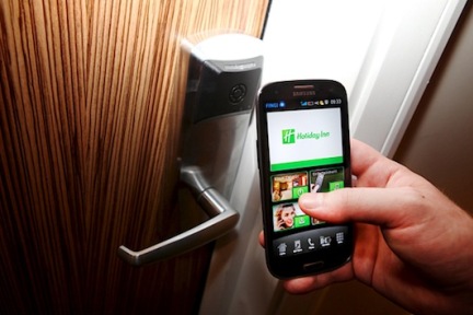 三星利用NFC推Holiday Inn酒店服务app，你的手机就是你的门钥匙