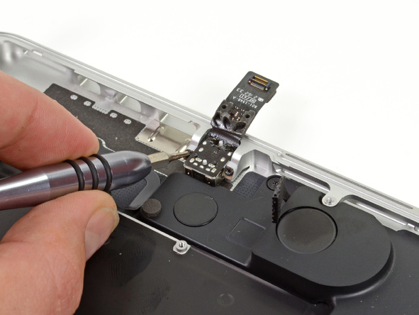 新版MacBook Pro拆机详解【高清大图】