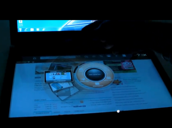 演示：宏碁双触控屏平板电脑Acer Iconia
