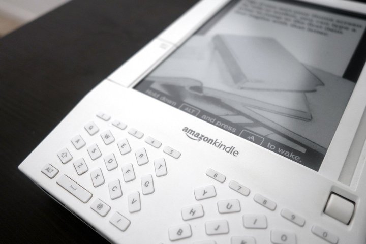 有了这项新技术，彩色版 Kindle 可能明年就来了