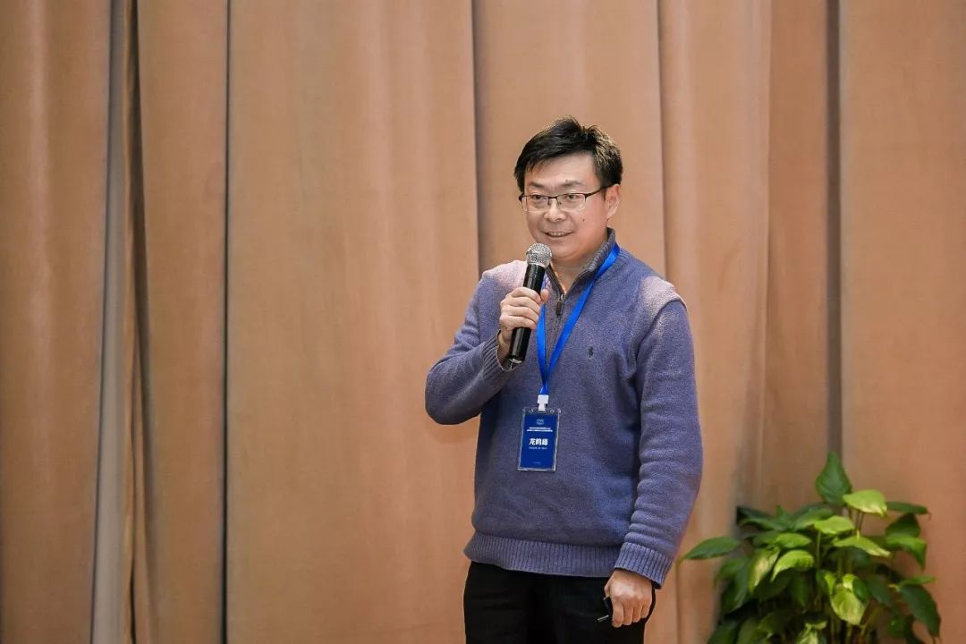 “南京海外校友创新服务中心 2019人工智能与大健康创投峰会”成功举办！
