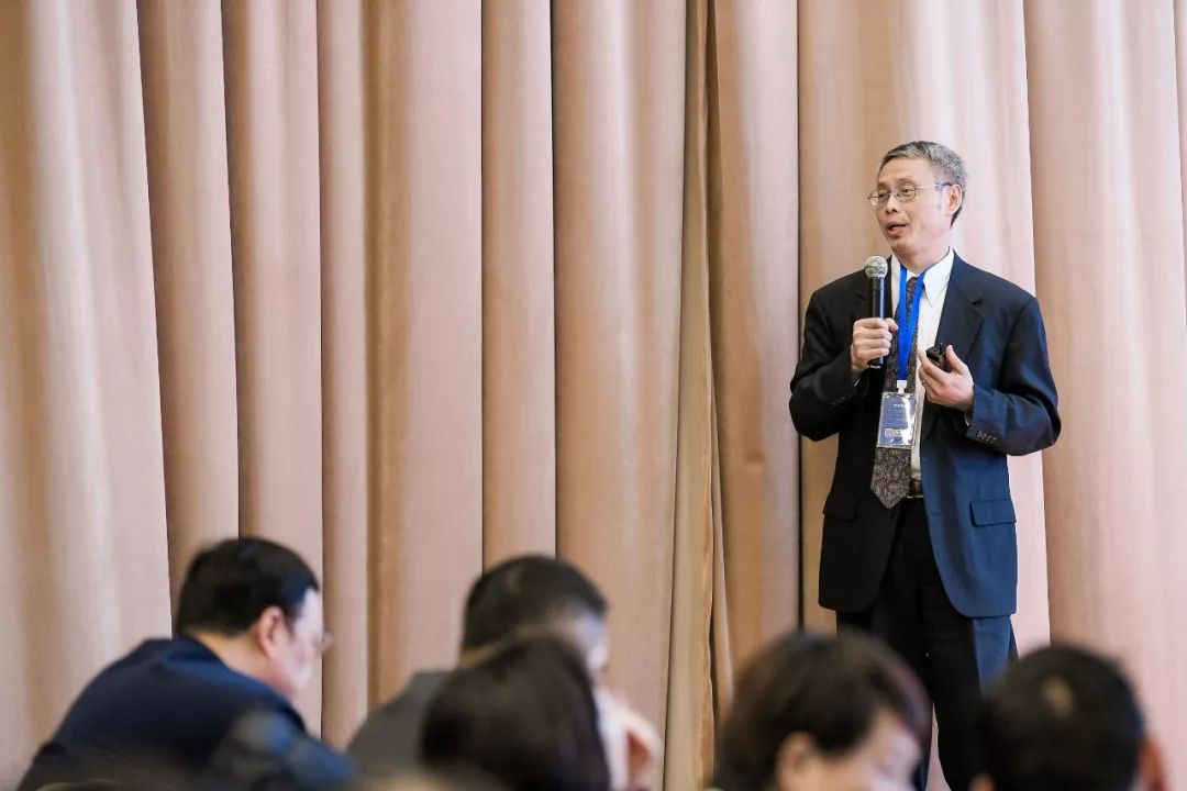 “南京海外校友创新服务中心 2019人工智能与大健康创投峰会”成功举办！
