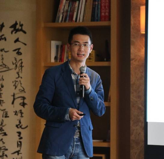 销售的狼性：红包、对赌与敲锣 