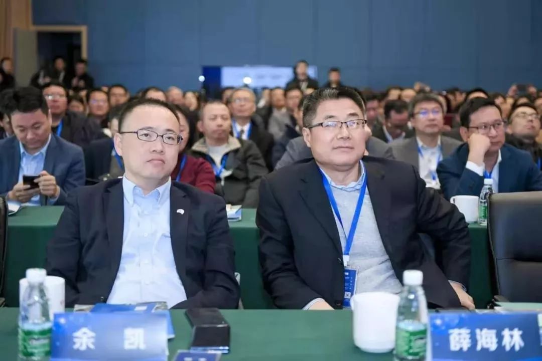 “南京海外校友创新服务中心 2019人工智能与大健康创投峰会”成功举办！