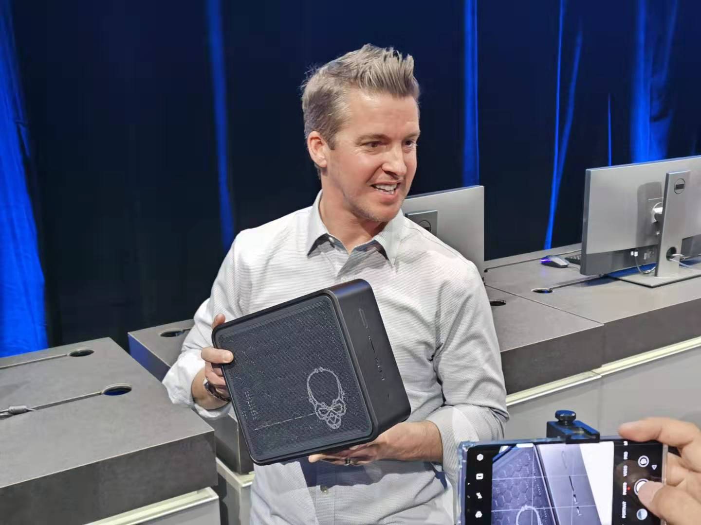 直击 CES2020 | 三星、创维发布8K电视；高通、大疆布局自动驾驶；柔宇推出折叠屏音箱