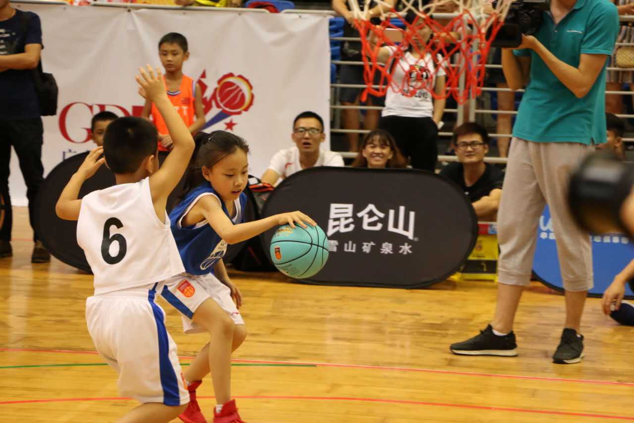 想要打造幼儿篮球领域的超级IP，华蒙星体育成立一年，营收超2000万人民币
