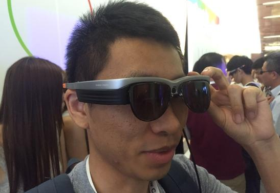 影创发布多款AR、VR产品，699元创造AR眼镜价格新低