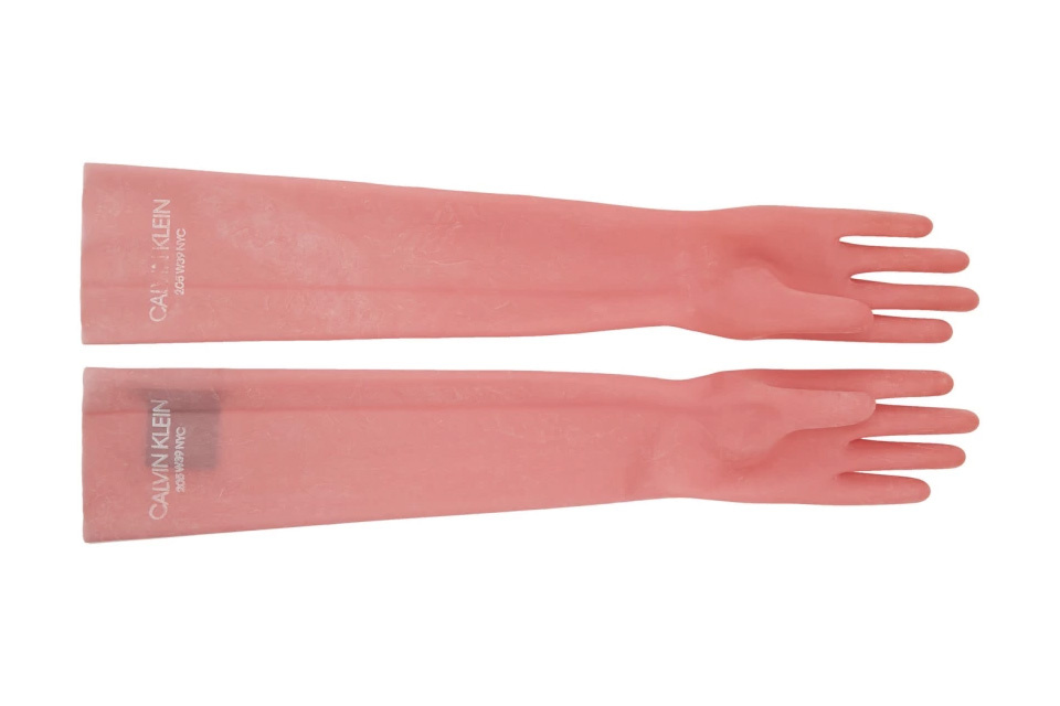 一周消费 | 中国消费者最爱Chanel；CK开卖390美元橡胶手套；Nike一个月内三位高管离职​