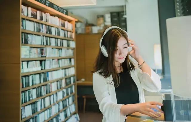 头部主播月入百万，荔枝FM 8个月的语音直播变现路