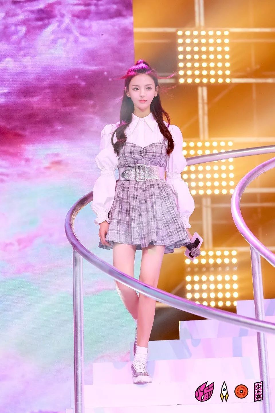 杨超越“做C位”的这两天