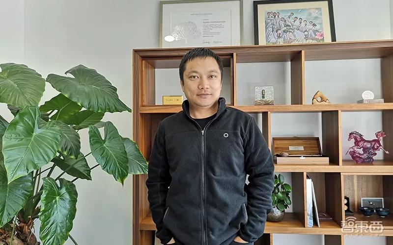 独家对话华米CEO黄汪：首款穿戴AI芯片背后的阳谋