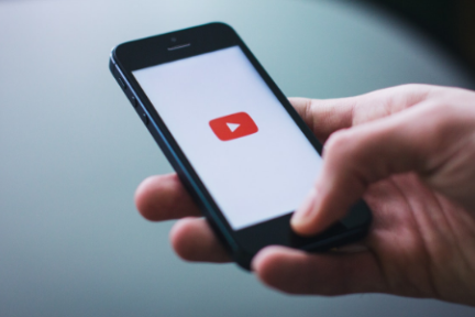 YouTube 成立 Learning 基金投资 2000 万美元扶持教育视频，这个流媒体巨头是看好在线教育吗？
